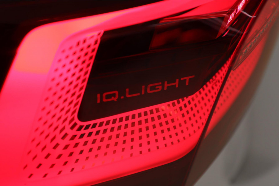 Volkswagen Golf 2.0 TSI GTI CLUBSPORT /PANO/NURBURGRING/H-K/IQ-LIGHT/MEMORY/VOLL