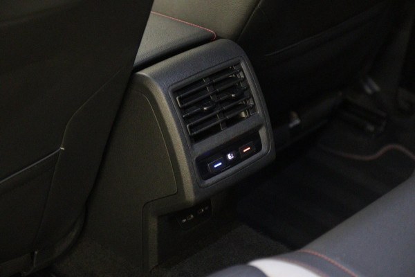 Volkswagen Golf 2.0 TSI GTI CLUBSPORT /PANO/NURBURGRING/H-K/IQ-LIGHT/MEMORY/VOLL