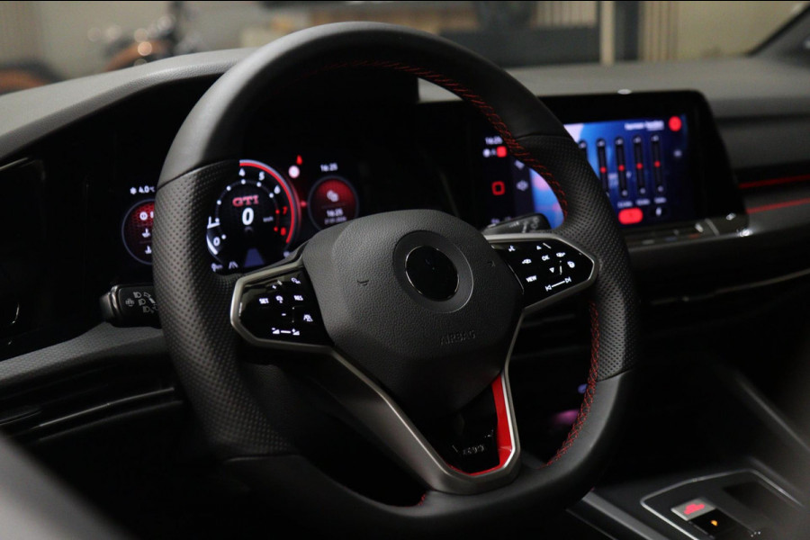 Volkswagen Golf 2.0 TSI GTI CLUBSPORT /PANO/NURBURGRING/H-K/IQ-LIGHT/MEMORY/VOLL