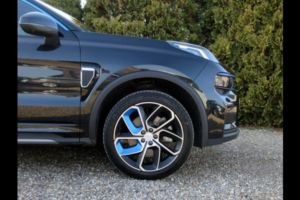 Lynk & Co 01 1.5 261PK*Carplay*Stuurverw.*Pano.dak*