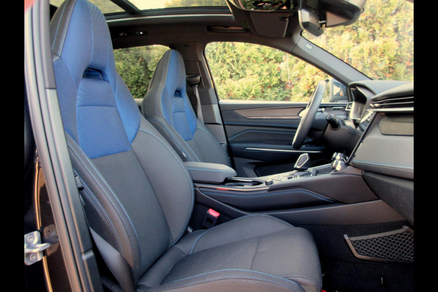 Lynk & Co 01 1.5 261PK*Carplay*Stuurverw.*Pano.dak*