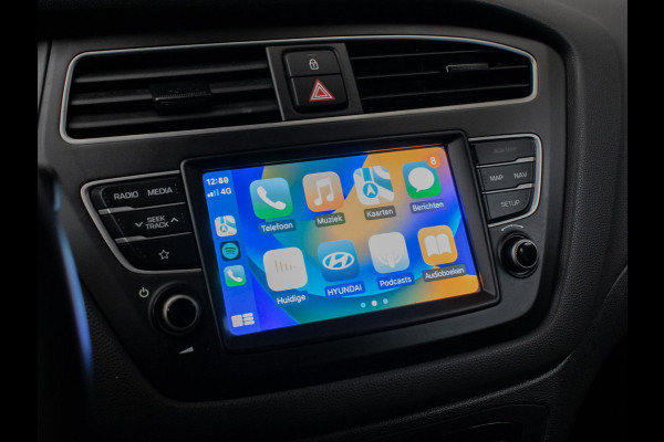 Hyundai i20 1.0 T-GDI Comfort Sport (APPLE CARPLAY,NAVI,CAMERA,CRUISE,PDC,LANE ASSIST,ELEKTRISCH PAKKET,SPORTSTOELEN,NETTE STAAT)