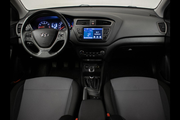 Hyundai i20 1.0 T-GDI Comfort Sport (APPLE CARPLAY,NAVI,CAMERA,CRUISE,PDC,LANE ASSIST,ELEKTRISCH PAKKET,SPORTSTOELEN,NETTE STAAT)