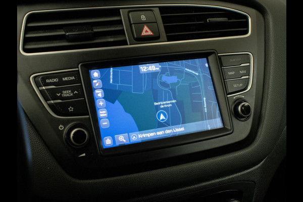 Hyundai i20 1.0 T-GDI Comfort Sport (APPLE CARPLAY,NAVI,CAMERA,CRUISE,PDC,LANE ASSIST,ELEKTRISCH PAKKET,SPORTSTOELEN,NETTE STAAT)