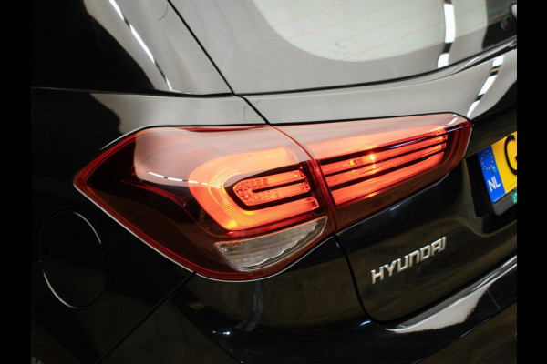 Hyundai i20 1.0 T-GDI Comfort Sport (APPLE CARPLAY,NAVI,CAMERA,CRUISE,PDC,LANE ASSIST,ELEKTRISCH PAKKET,SPORTSTOELEN,NETTE STAAT)
