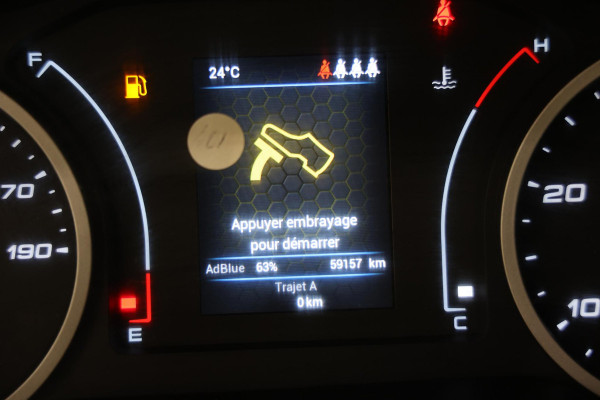 Iveco Daily 35C16 3.0 160PK KIPPER DUBBEL CABINE 3500KG