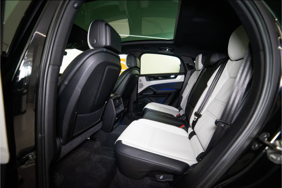 Porsche Cayenne Coupé 3.0 E-Hybrid 462PK | InnoDrive | Bose | Bicolor | Sportchrono | VOL! Fabrieksgarantie