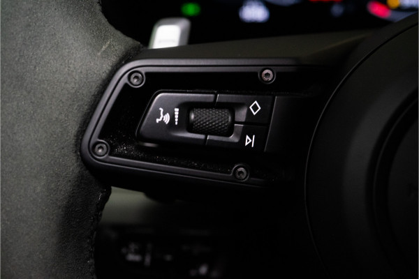 Porsche Cayenne Coupé 3.0 E-Hybrid 462PK | InnoDrive | Bose | Bicolor | Sportchrono | VOL! Fabrieksgarantie