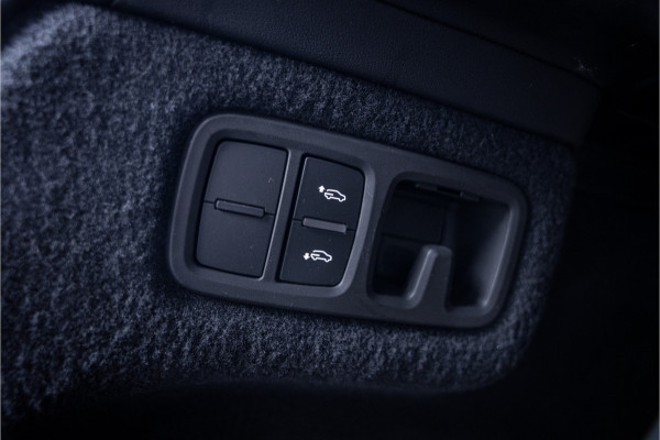 Lamborghini Urus 4.0 V8 - Panorama | B&O Adv. | 23 Inch | Carbon