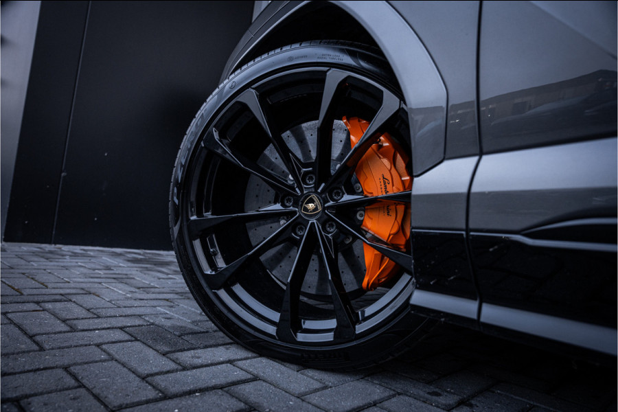 Lamborghini Urus 4.0 V8 - Panorama | B&O Adv. | 23 Inch | Carbon