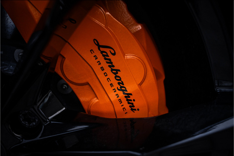 Lamborghini Urus 4.0 V8 - Panorama | B&O Adv. | 23 Inch | Carbon