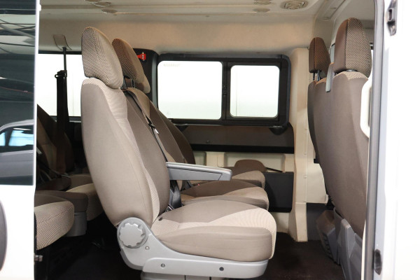 Peugeot Boxer 2.2 BlueHDI 9 Persoons Personenvervoer