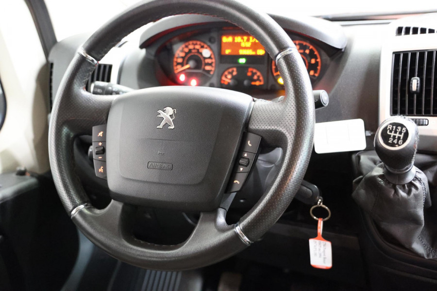 Peugeot Boxer 2.2 BlueHDI 9 Persoons Personenvervoer