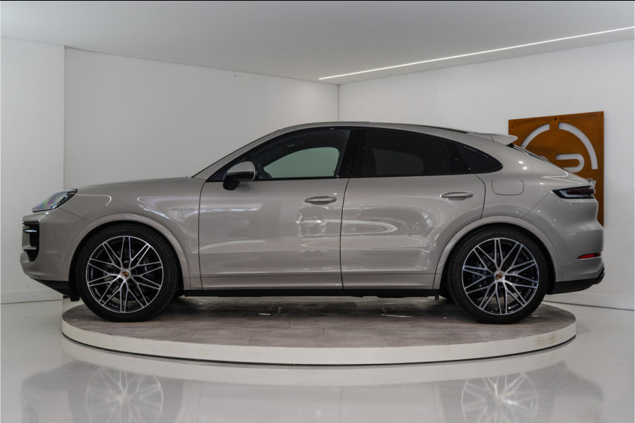 Porsche Cayenne Coupé 3.0 E-Hybrid 462PK | Cashmere | Pano | Bose | Lucht | Trekhaak | Chrono | VOL! Fabrieksgarantie