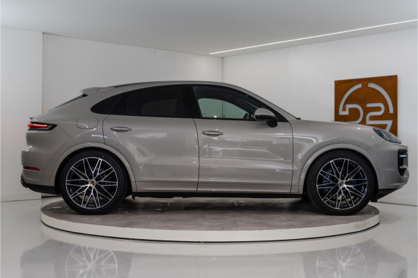 Porsche Cayenne Coupé 3.0 E-Hybrid 462PK | Cashmere | Pano | Bose | Lucht | Trekhaak | Chrono | VOL! Fabrieksgarantie