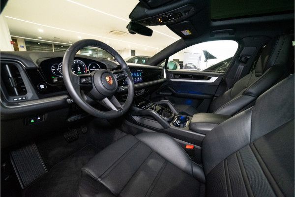 Porsche Cayenne Coupé 3.0 E-Hybrid 462PK | Cashmere | Pano | Bose | Lucht | Trekhaak | Chrono | VOL! Fabrieksgarantie
