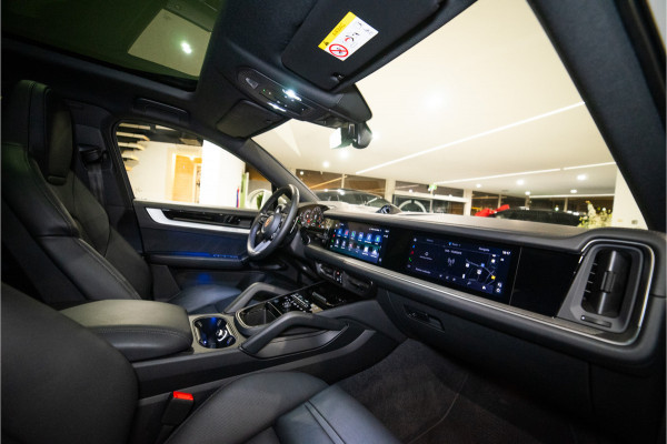 Porsche Cayenne Coupé 3.0 E-Hybrid 462PK | Cashmere | Pano | Bose | Lucht | Trekhaak | Chrono | VOL! Fabrieksgarantie