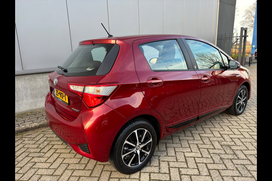 Toyota Yaris 1.5 Hybrid Design Sport / Camera / Stoelverwarming