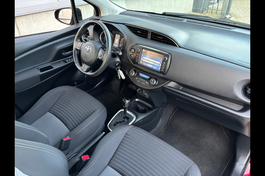 Toyota Yaris 1.5 Hybrid Design Sport / Camera / Stoelverwarming