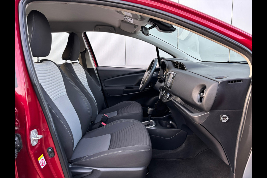 Toyota Yaris 1.5 Hybrid Design Sport / Camera / Stoelverwarming