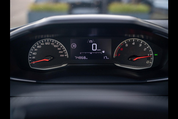 Peugeot 208 1.2 Active / Carplay / Cruise control / DAB