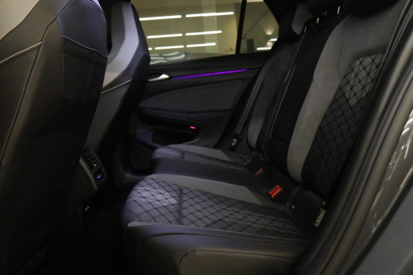 Volkswagen Golf 2.0 TSI 3XR-LINE/PANO/IQ-LGHIT/CARPLAY/STOELVER/CAM/VOL