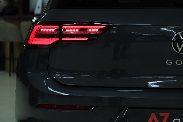 Volkswagen Golf 2.0 TSI 3XR-LINE/PANO/IQ-LGHIT/CARPLAY/STOELVER/CAM/VOL