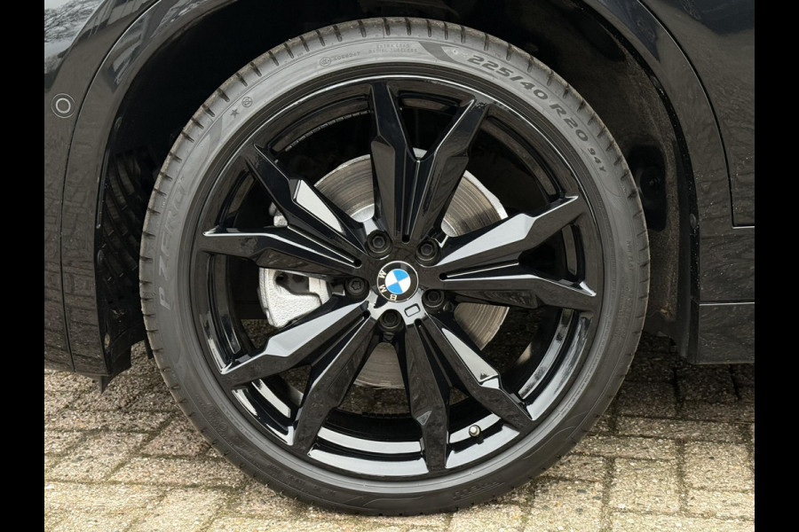 BMW X2 sDrive20i M SPORT | LEDER | PANORAMA | STOELVERWARMING | 18 INCH LM VELGEN |