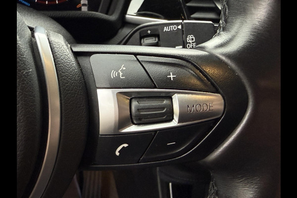 BMW X2 sDrive20i M SPORT | LEDER | PANORAMA | STOELVERWARMING | 18 INCH LM VELGEN |