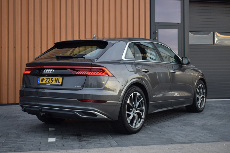 Audi Q8 55 TFSI e Quattro | Luchtvering | Trekhaak | B&O | Leer | 360 camera
