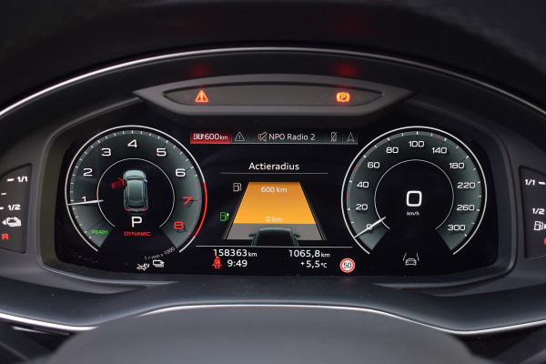 Audi Q8 55 TFSI e Quattro | Luchtvering | Trekhaak | B&O | Leer | 360 camera