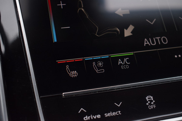 Audi Q8 55 TFSI e Quattro | Luchtvering | Trekhaak | B&O | Leer | 360 camera