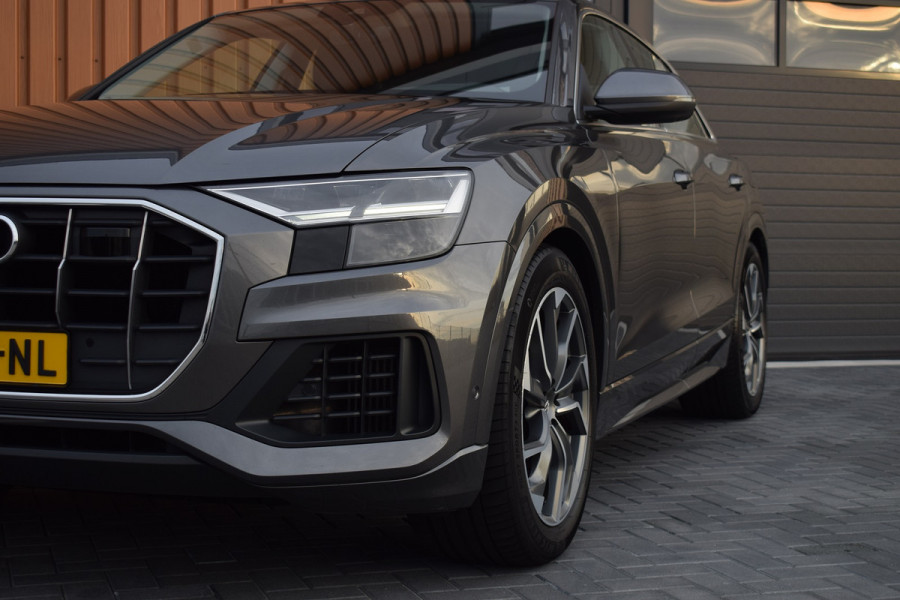 Audi Q8 55 TFSI e Quattro | Luchtvering | Trekhaak | B&O | Leer | 360 camera