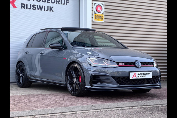 Volkswagen Golf 2.0 TSI GTI TCR Pano/Dynaudio/Keyless/Camera