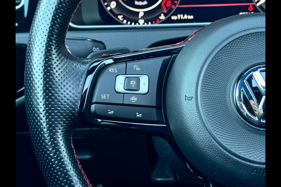 Volkswagen Golf 2.0 TSI GTI TCR Pano/Dynaudio/Keyless/Camera