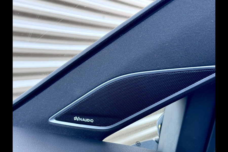 Volkswagen Golf 2.0 TSI GTI TCR Pano/Dynaudio/Keyless/Camera