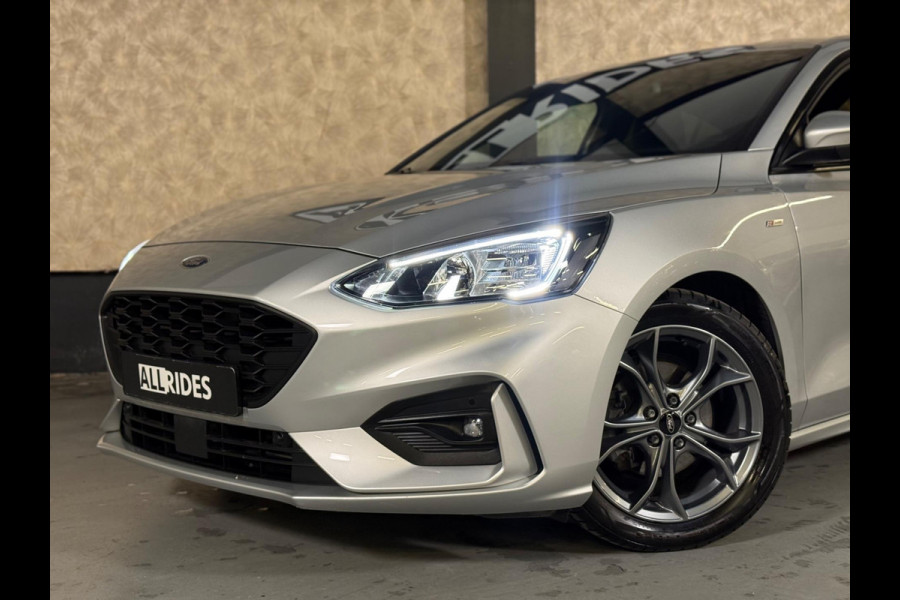 Ford Focus ST-Line | Automaat | Keyless | Camera | DAB | Stoel-/stuurverwarming