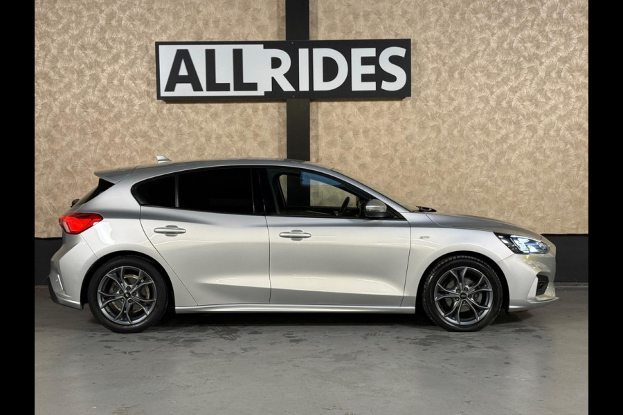 Ford Focus ST-Line | Automaat | Keyless | Camera | DAB | Stoel-/stuurverwarming
