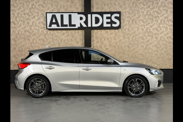 Ford Focus ST-Line | Automaat | Keyless | Camera | DAB | Stoel-/stuurverwarming