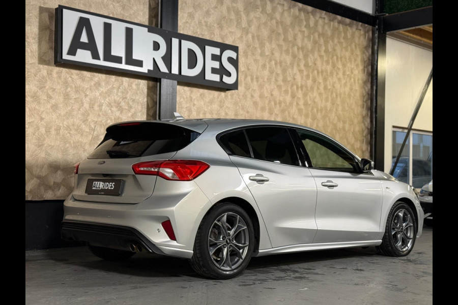 Ford Focus ST-Line | Automaat | Keyless | Camera | DAB | Stoel-/stuurverwarming