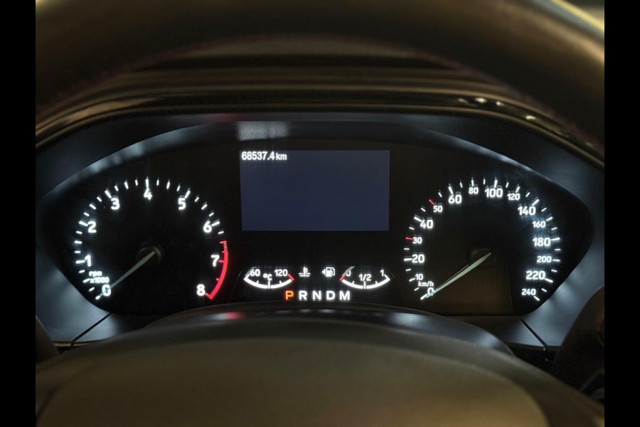 Ford Focus ST-Line | Automaat | Keyless | Camera | DAB | Stoel-/stuurverwarming