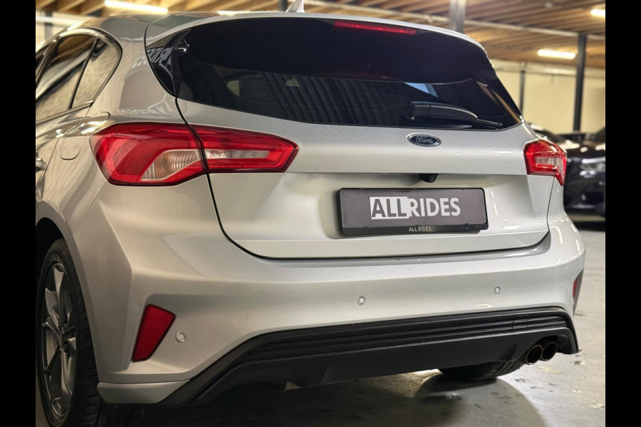 Ford Focus ST-Line | Automaat | Keyless | Camera | DAB | Stoel-/stuurverwarming