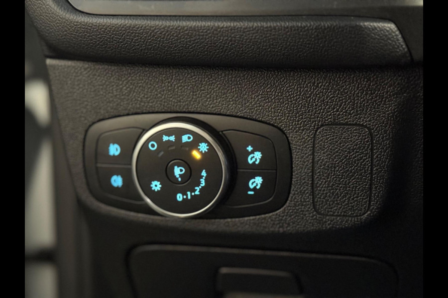 Ford Focus ST-Line | Automaat | Keyless | Camera | DAB | Stoel-/stuurverwarming