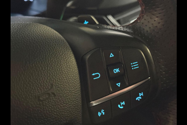 Ford Focus ST-Line | Automaat | Keyless | Camera | DAB | Stoel-/stuurverwarming