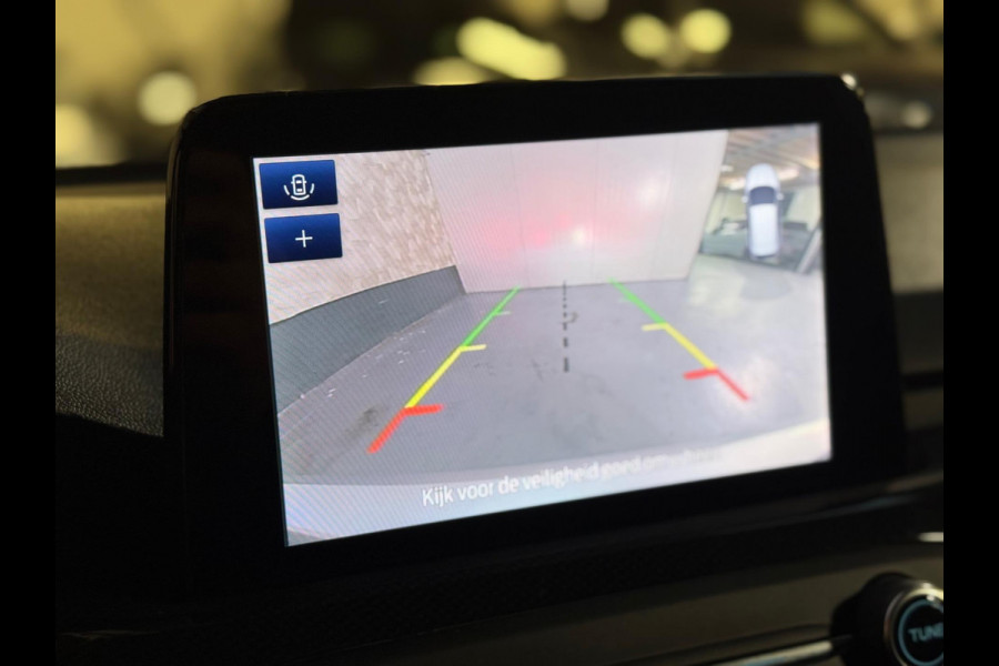 Ford Focus ST-Line | Automaat | Keyless | Camera | DAB | Stoel-/stuurverwarming