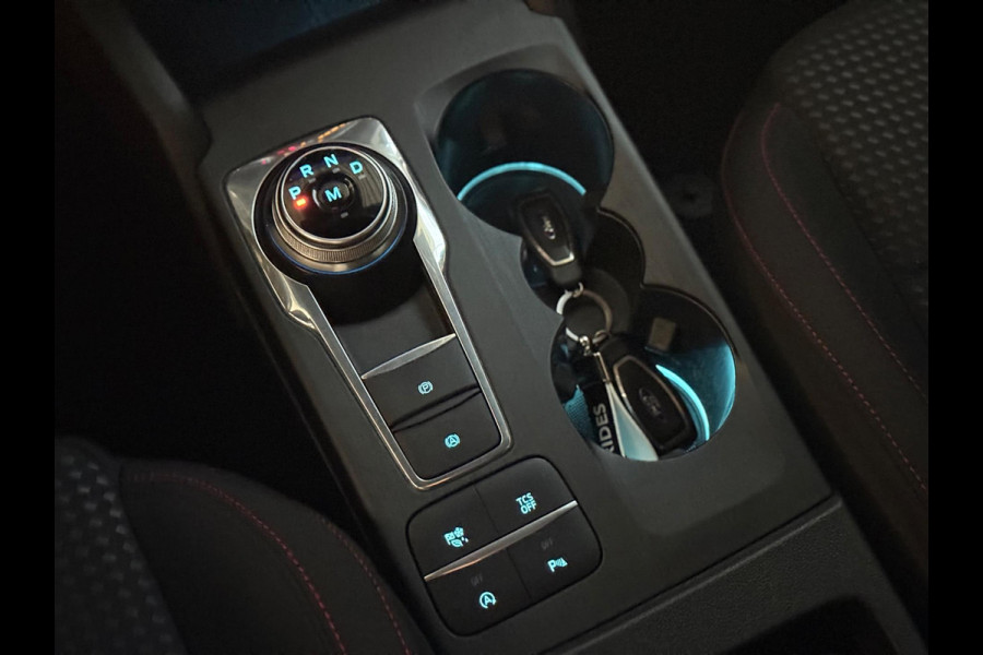 Ford Focus ST-Line | Automaat | Keyless | Camera | DAB | Stoel-/stuurverwarming
