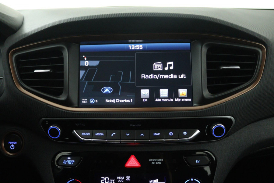 Hyundai IONIQ Comfort EV (ACHTERUITRIJCAMERA, NAVIGATIE, CRUISE CONTROL ADAPTIEF, STOELVERWARMING)