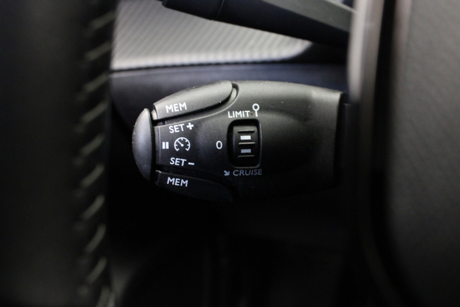 Peugeot 2008 1.2 PureTech 100 Active