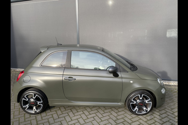 Fiat 500 0.9 TwinAir Turbo Sport Mat Groen Airco -  Cruise control - Bluetooth - Groot navigatiesysteem - Mistlampen voor - Licht metalen velgen 16 inch - Start/stop systeem - Stuur leder - Stuur multifunctioneel - Centrale deurvergrendeling met afstandsbediening