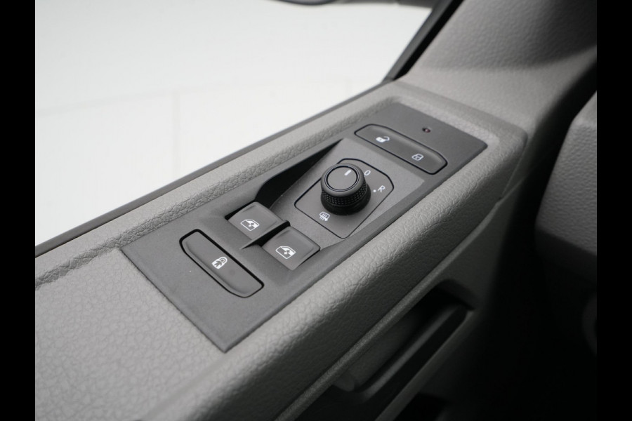 Volkswagen Transporter Dubbel Cabine L2H1 110pk Comfortline / BPM-vrij / 5-persoons